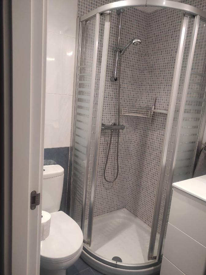 Habitación céntrica enorme parking privado desayuno baño privado Oviedo Exterior foto