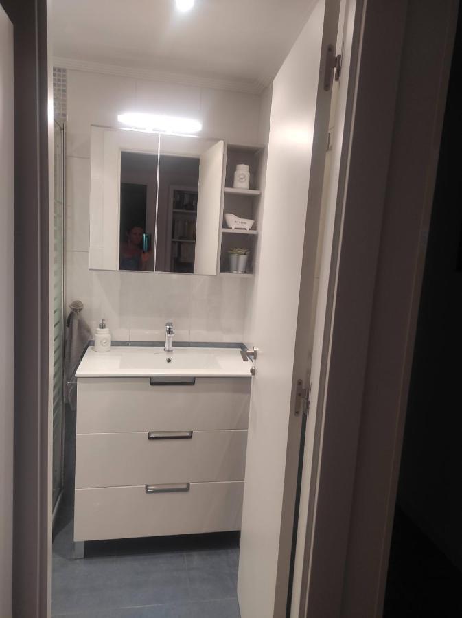 Habitación céntrica enorme parking privado desayuno baño privado Oviedo Exterior foto